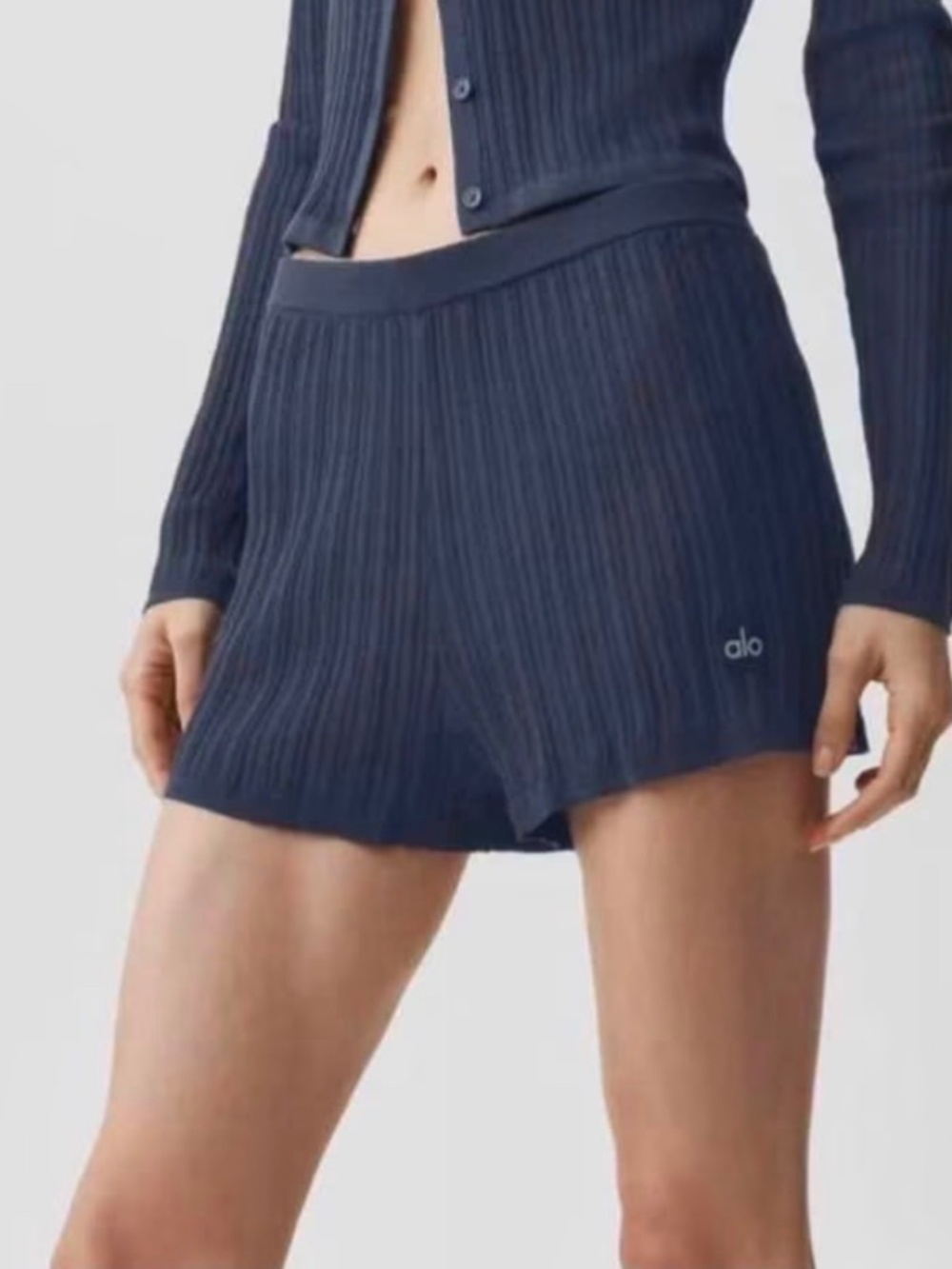 Alo sweater short